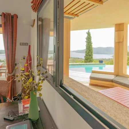 Panorama Porto-vecchio 别墅 维琪奥港